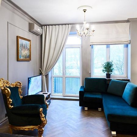So Luxury Apartment In The Heart Of Minsk Near Circus Bagian luar foto