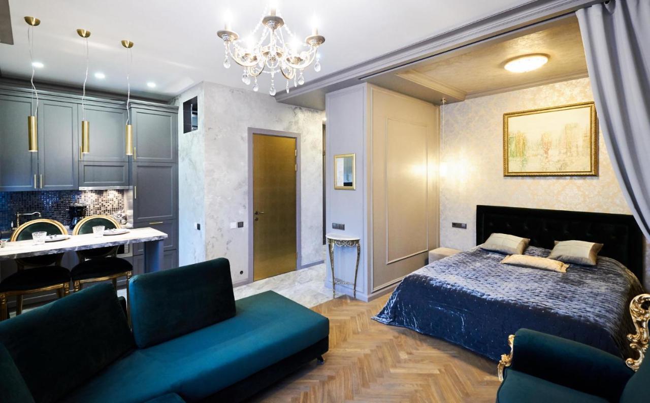 So Luxury Apartment In The Heart Of Minsk Near Circus Bagian luar foto